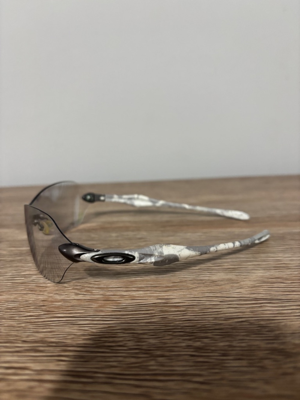 Vintage Oakley Dartboard White Camo - Picture 3 of 3